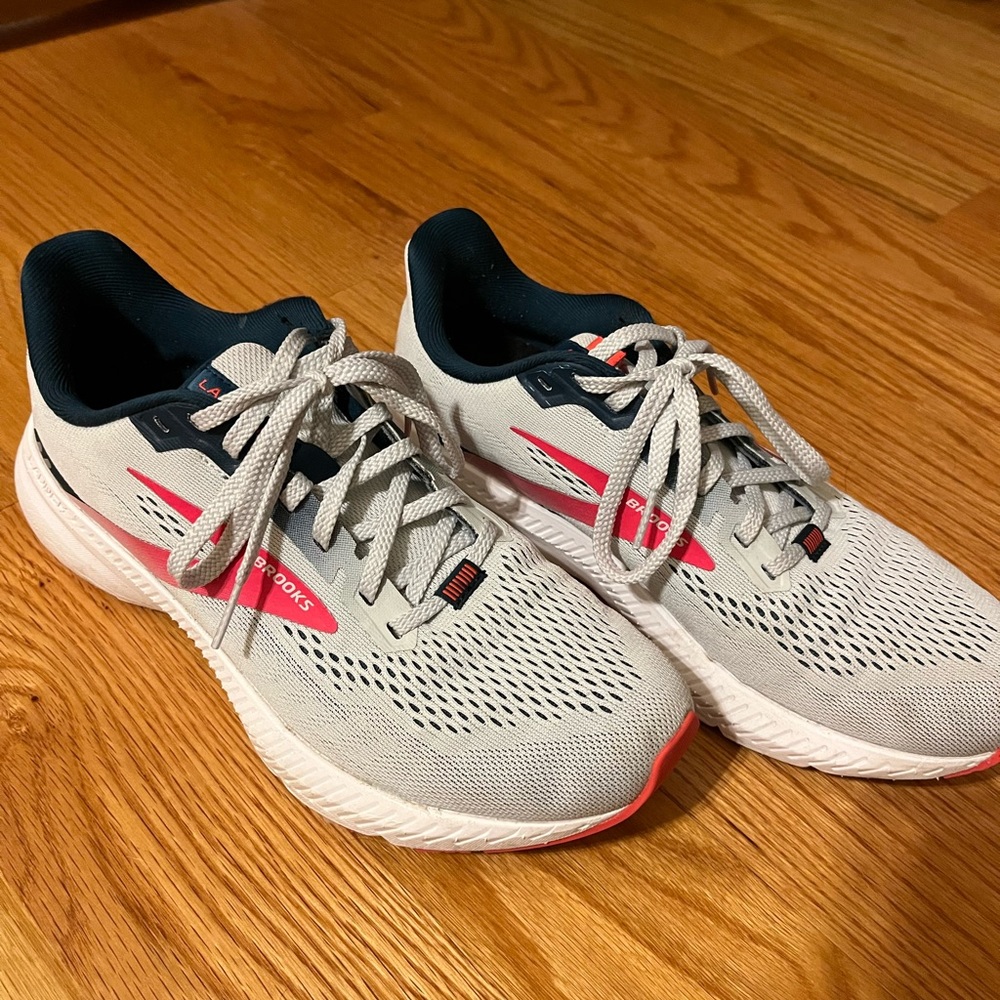 Brooks sneakers